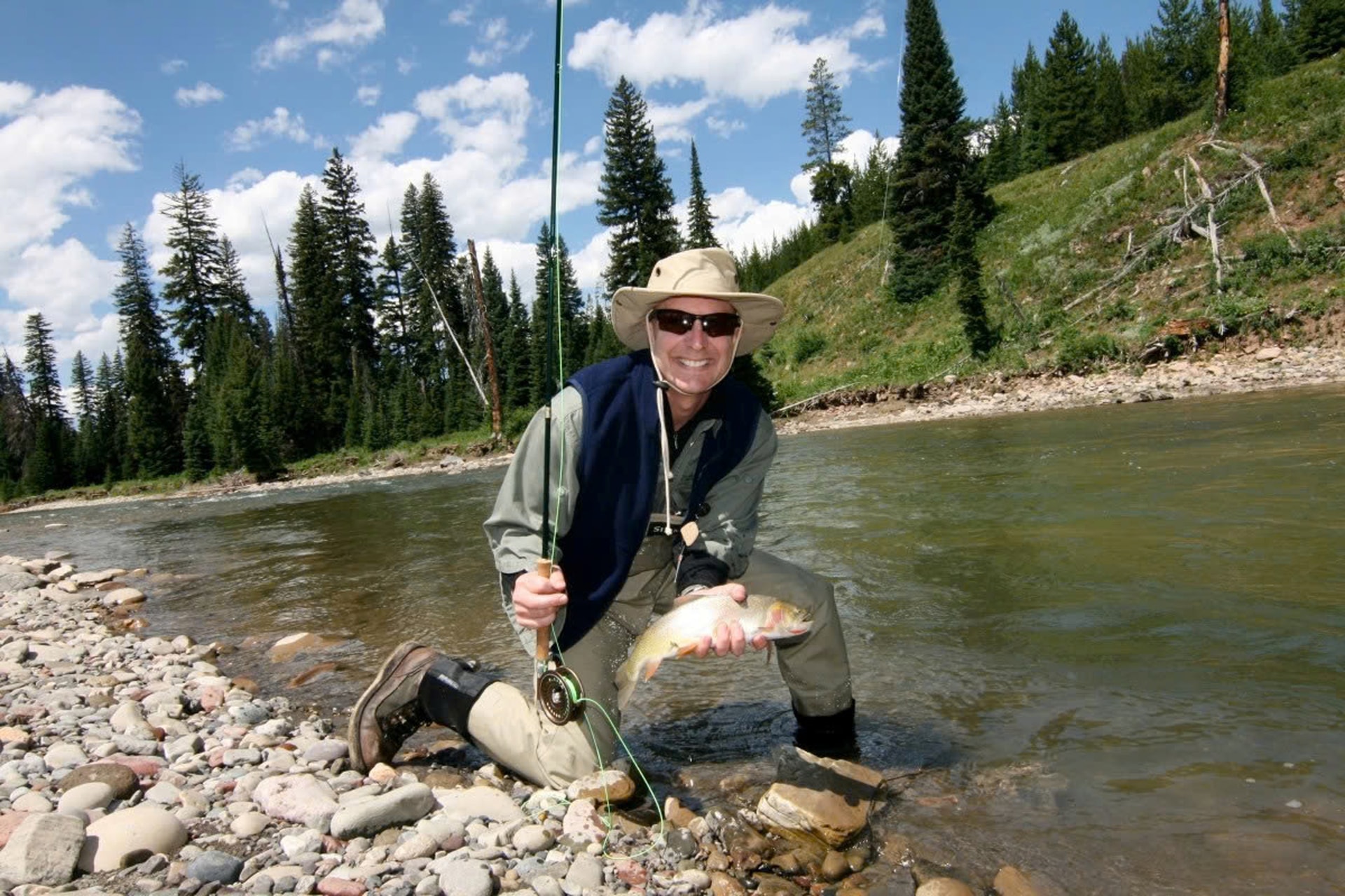 4-trai-nghiem-hap-dan-o-yellowstone.jpg