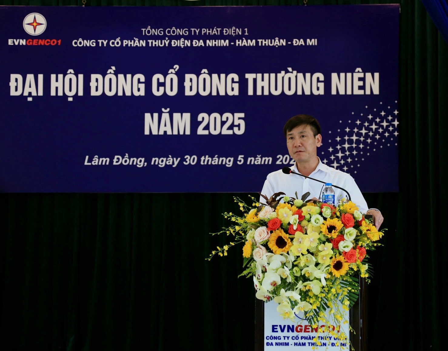 Ông Đinh Kim Cương – TV.HĐTV Tổng công ty Phát điện 1 phát biểu tại Đại hội