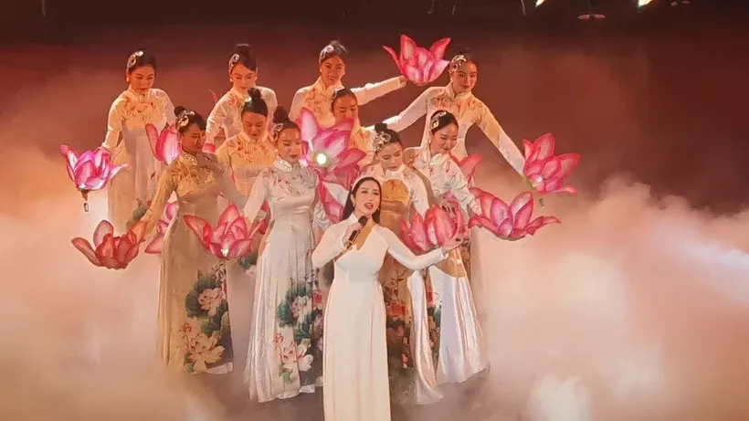 Chương trình nghệ thuật “Vu lan - Đạo Hiếu và Dân tộc” của Giáo hội Phật giáo Việt Nam đã trải qua 11 năm tổ chức (ảnh BTC).