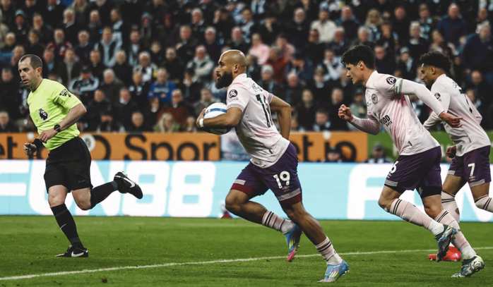 Bryan Mbeumo sẵn sàng gia nhập, Man United mạnh tay rước sao 60 triệu bảng - Ảnh 2.