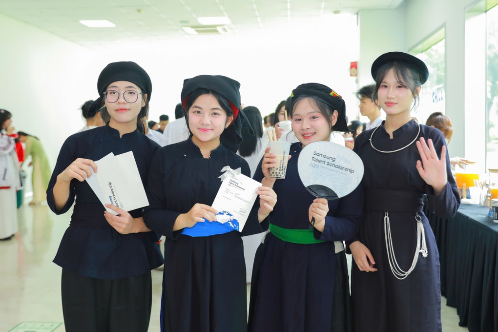 Gần 200 học sinh, giáo viên tài năng của Thái Nguyên nhận hỗ trợ xã hội hoá - 2