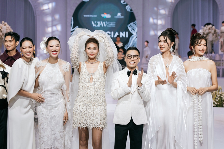 Adrian Anh Tuấn - Ảnh 7.