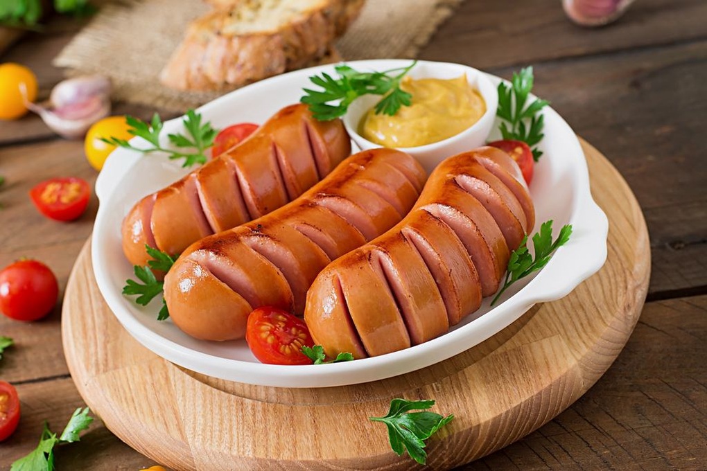 Lợn bệnh núp bóng trong xúc xích, lạp xưởng như thế nào? - 2