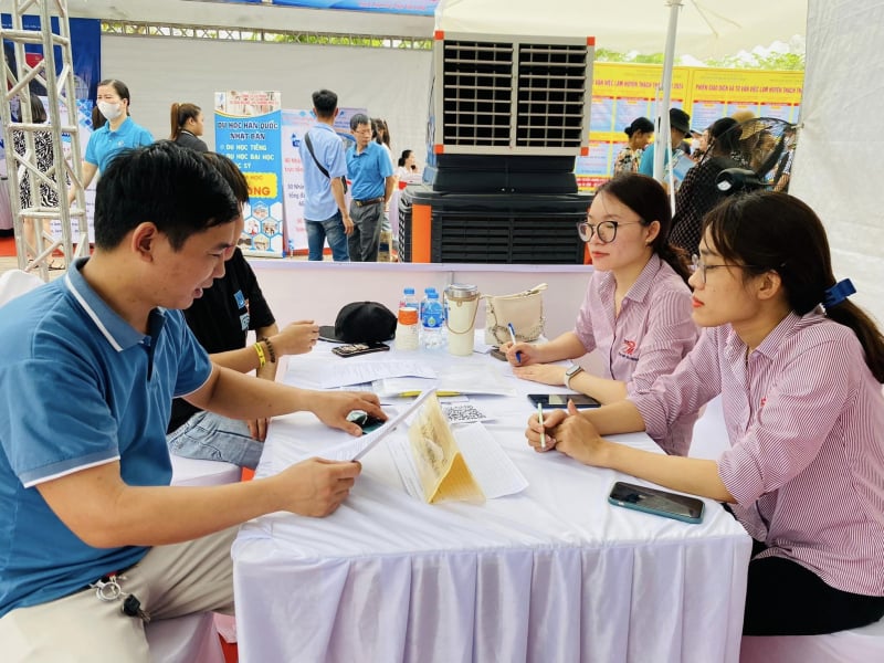 In 5 months, more than 105 thousand workers have found jobs in Hanoi -0