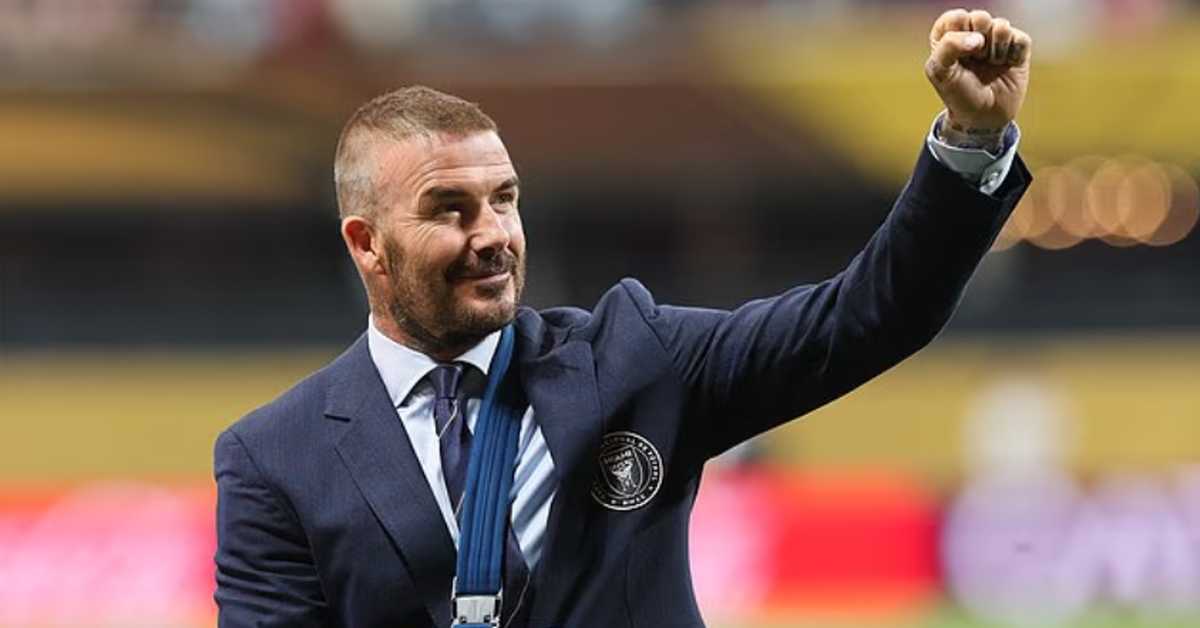 David Beckham បង្ហាញខ្លួនជាលើកដំបូងបន្ទាប់ពីការវះកាត់