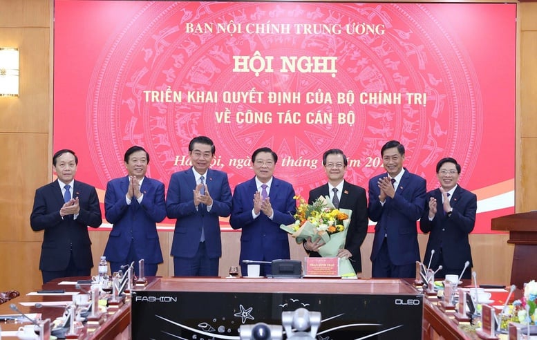 Trao Quyết định của Bộ Chính trị điều động, bổ nhiệm Phó Trưởng Ban Nội chính Trung ương- Ảnh 2.