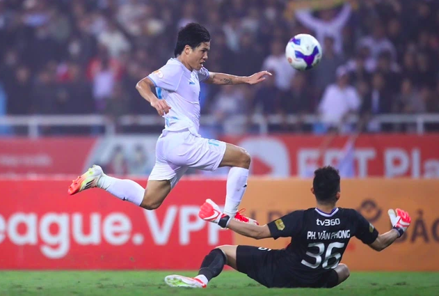 Các CLB V-League có buộc phải đổi tên sau ngày 1.7: Đội Nam Định lên tiếng
- Ảnh 1.
