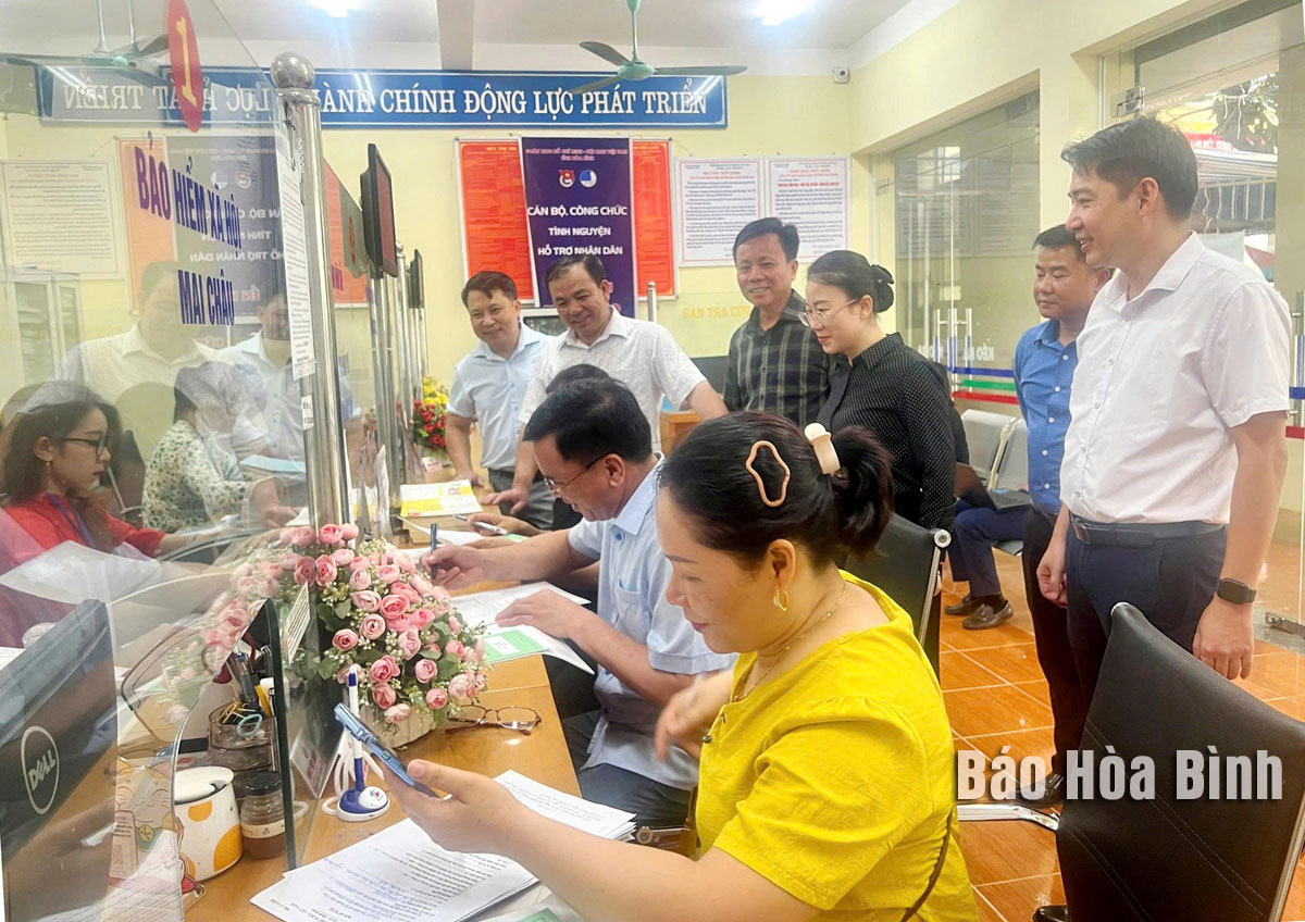 Xã Mai Châu hướng đến vận hành bộ máy mới hiệu quả, phục vụ tốt người dân