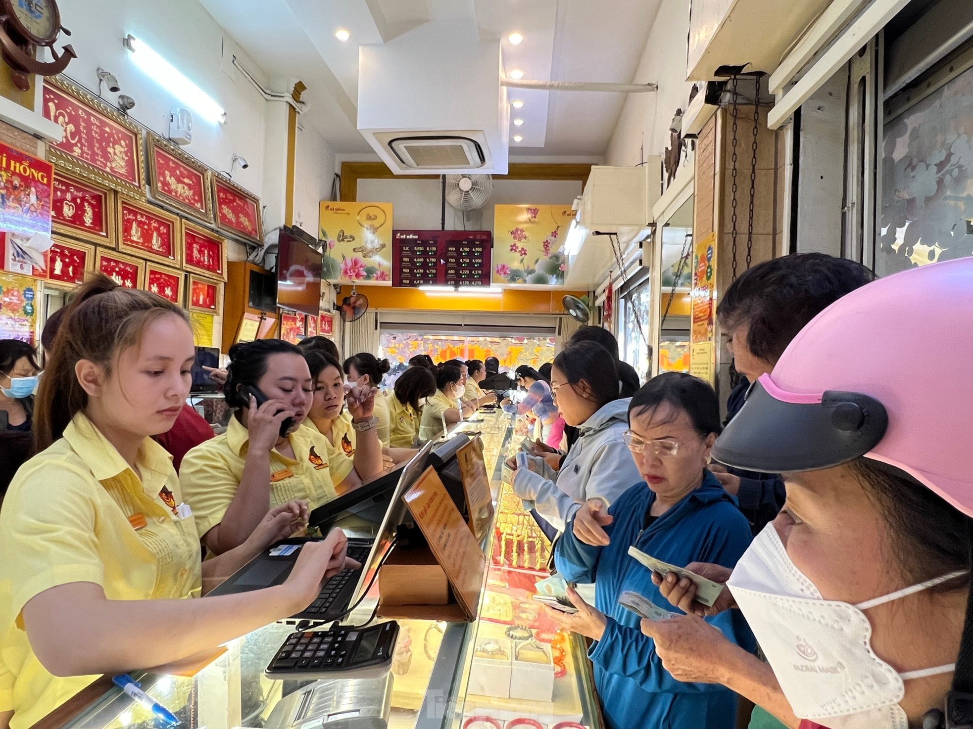 Giá vàng hôm nay 30/6/2025: Giá vàng mất động lực tăng giá