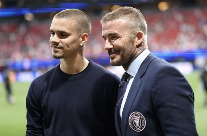 "Thương binh" David Beckham đến sân cổ vũ Inter Miami và Messi - Ảnh 5.