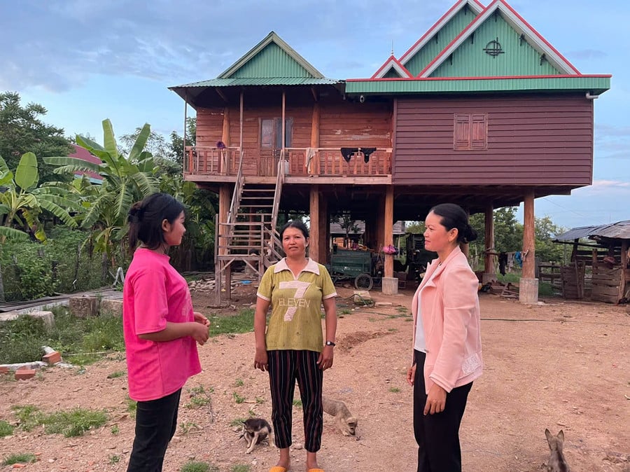 chi-nay-hbla-dung-giua-buon-khan-phan-khoi-chia-se-ve-hieu-qua-nguon-von-vay-uu-dai-giup-gia-dinh-co-co-ngoi-khang-trang-anh-vu-chi.jpg