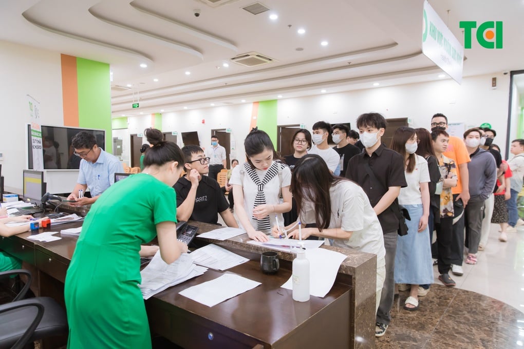 Món quà âm nhạc Thu Cúc TCI dành tặng cho các doanh nghiệp - 1