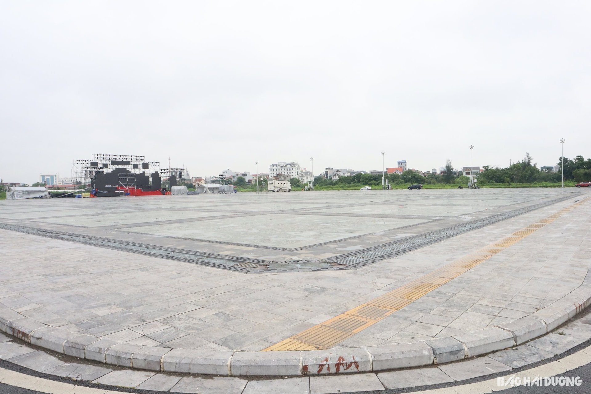 san-khau-xong-4.jpg