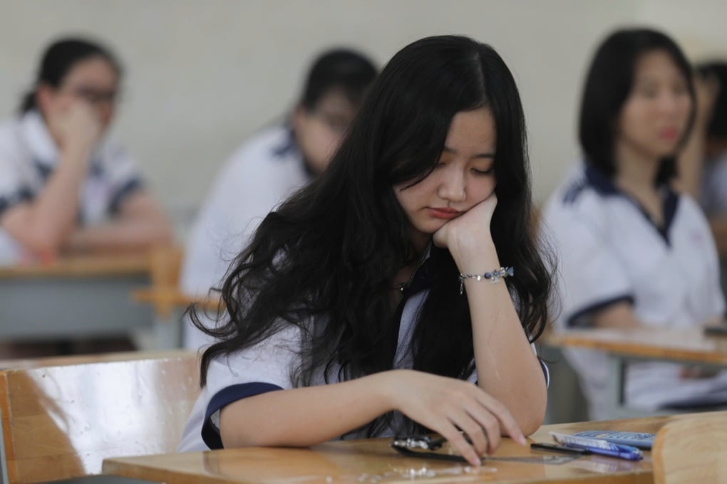 Đề thi tiếng Anh tốt nghiệp THPT: Đánh giá hay đánh đố? - 6