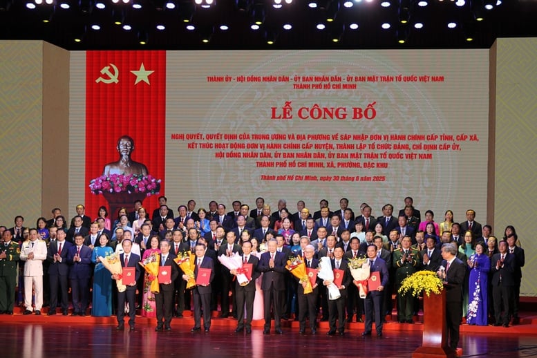 Bộ Chính trị chỉ định Ban Thường vụ Đảng bộ TPHCM (mới), đồng chí Nguyễn Văn Nên giữ chức Bí thư Thành ủy TPHCM- Ảnh 2.