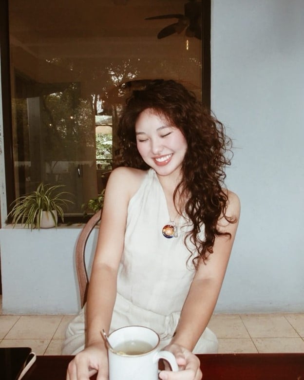 Con gái hoa khôi bóng chuyền Kim Huệ, tuổi 18 khiến dân mạng không thể rời mắt- Ảnh 10.