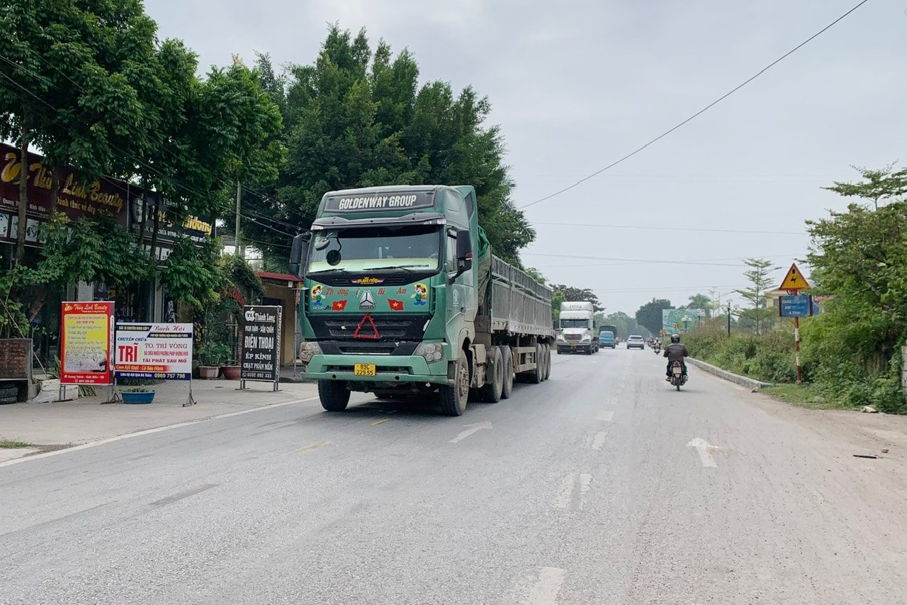 Đường bộ do cấp huyện quản lý được phân cấp về xã và Sở Xây dựng quản lý