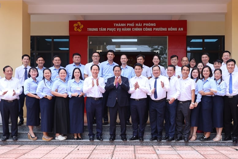 Thủ tướng: Tuyệt đối không để người dân "sợ hay ngại" khi đến cơ quan công quyền- Ảnh 6.
