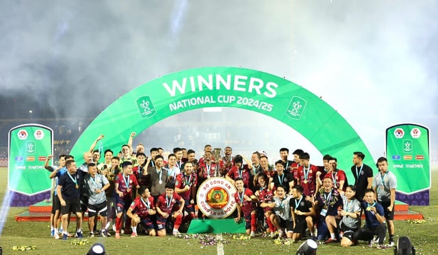 Đội CAHN thắng đậm SLNA 5-0: Vô địch Cúp quốc gia với tiền thưởng 2 tỉ đồng- Ảnh 2.