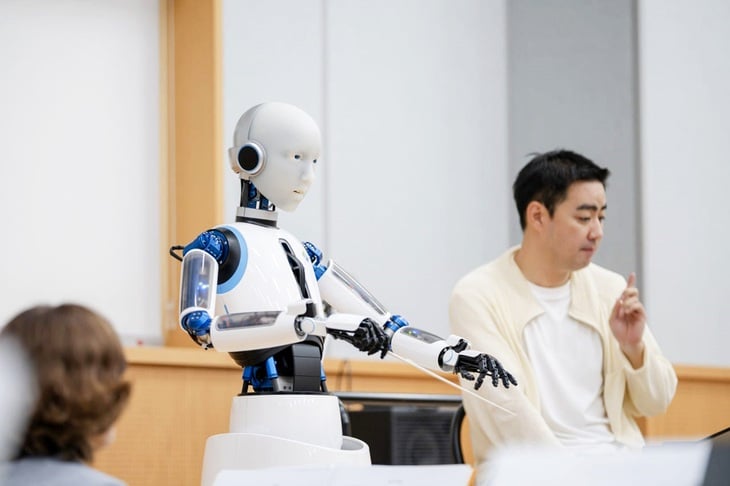 robot - Ảnh 1.
