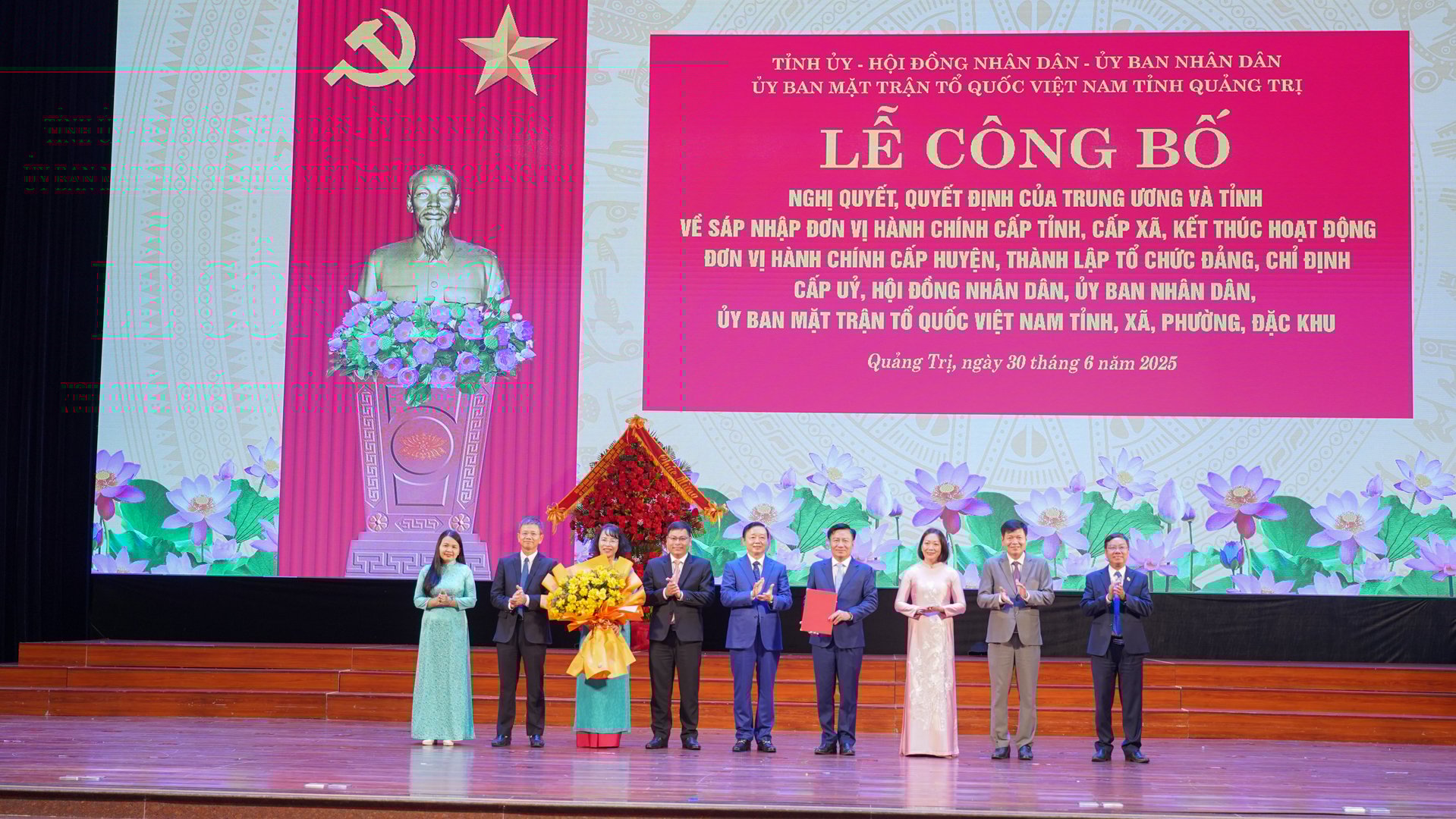Công bố các nghị quyết, quyết định về sắp xếp đơn vị hành chính các cấp tỉnh Quảng Trị mới