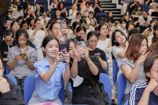 Laurier Unitour: ‘Bật’ kiến thức, ‘tắt’ ngại ngần về sức khỏe kinh nguyệt cùng Gen Z - Ảnh 3.