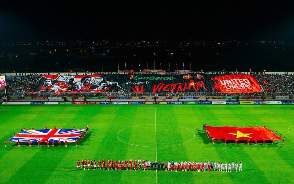 Màn chào đón Man United được xác lập kỷ lục Việt Nam - 1