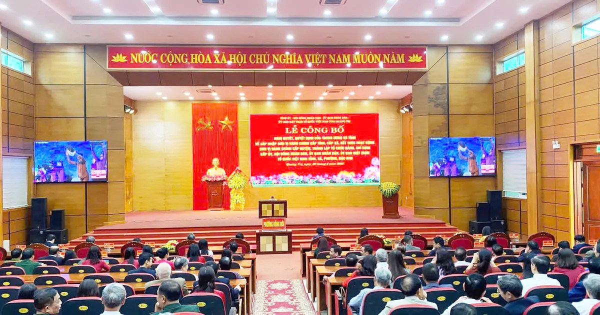 Công bố quyết định của Trung ương về sáp nhập các tỉnh ở miền Trung