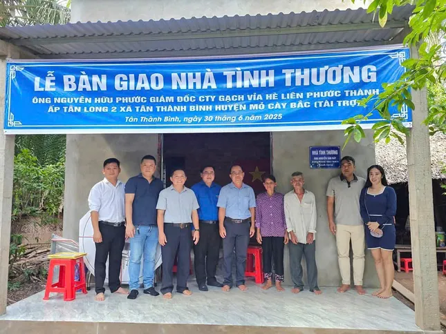 Căn nhà mới giúp dân làm nền tảng thoát nghèo ảnh 1