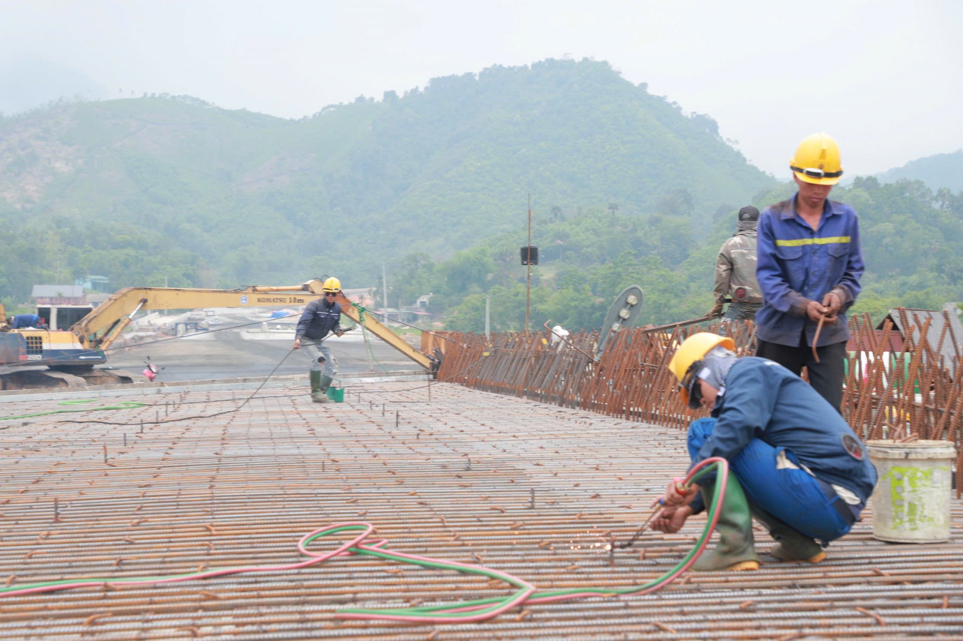 Bauarbeiten an der Schnellstraße Tuyen Quang – Ha Giang.