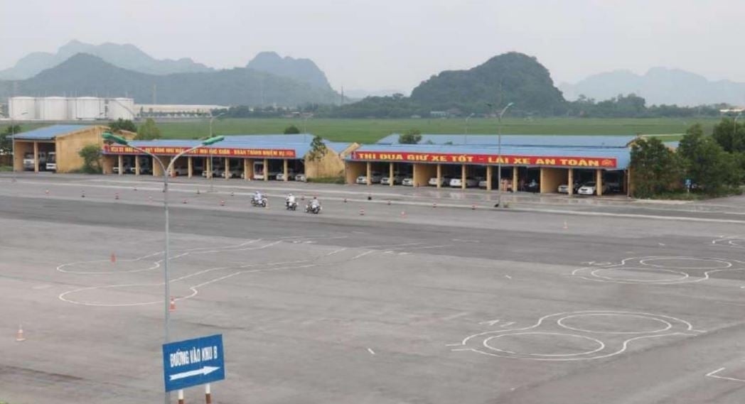 ចម្លើយត្រឹមត្រូវចំពោះសំណួរទាំង 3 ដែលទាក់ទងនឹងរថយន្តអគ្គិសនីគឺ 4 - ចម្លើយទាំងអស់នៅក្នុងសំណួរគឺត្រឹមត្រូវ។