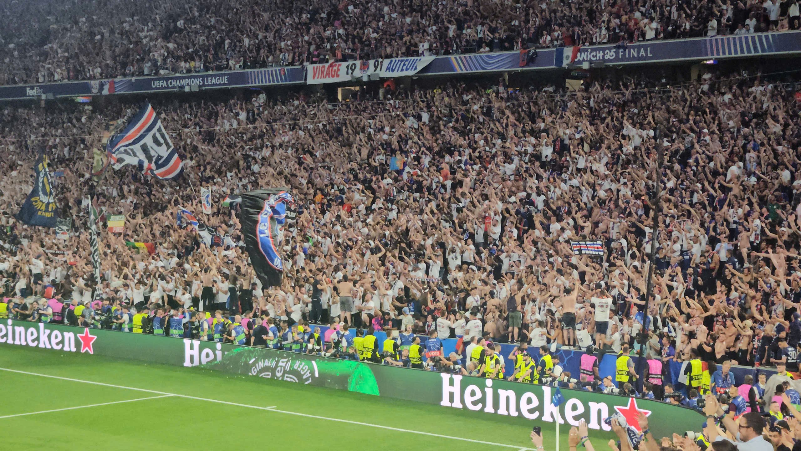 Thưởng thức bóng đá theo tiêu chuẩn thượng hạng cùng UEFA Champions League- Ảnh 3.