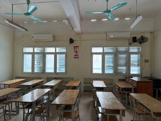 Strict control of 10th grade exam sites in Hanoi photo 1