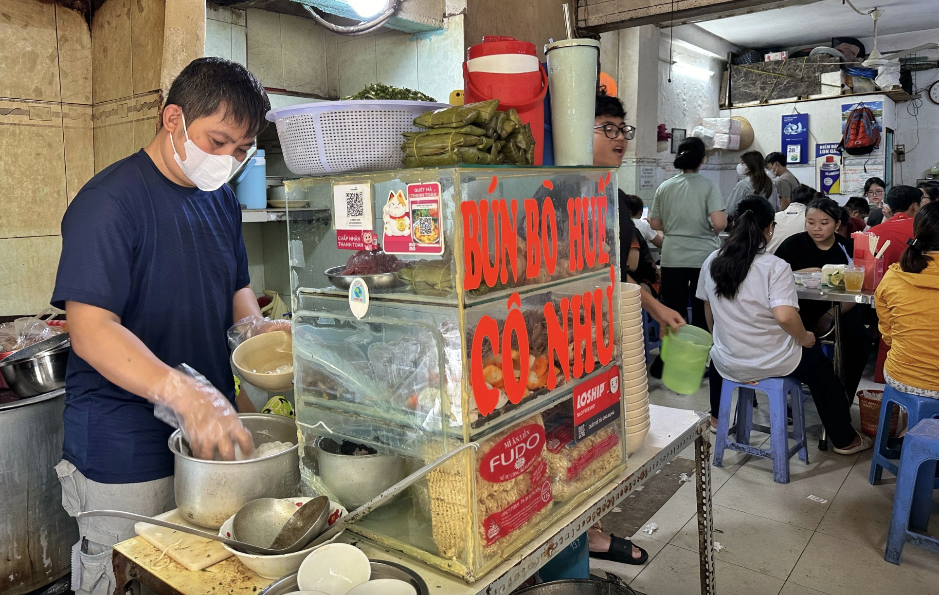 Bún bò mỡ nổi cô Như, phở Phú Gia TP.HCM... được Michelin vinh danh, giờ ra sao? - Ảnh 1.