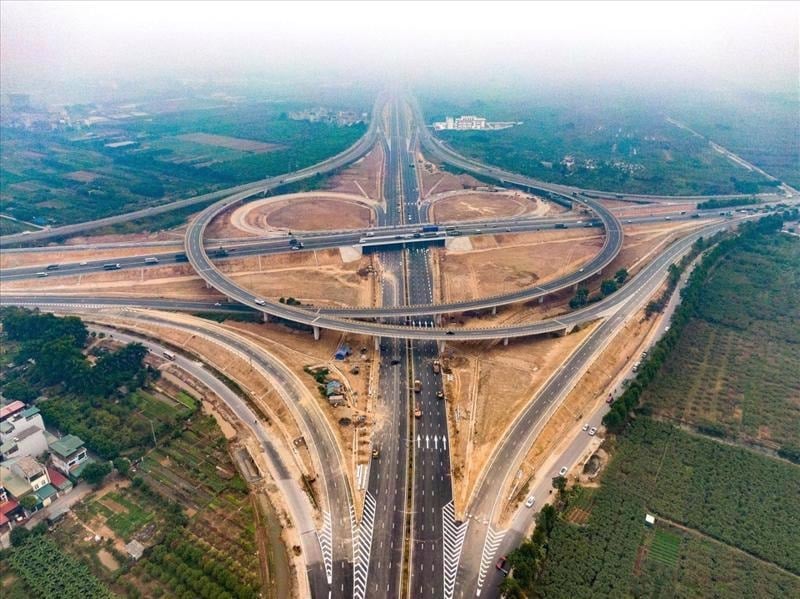 Giải ngân đầu tư công tăng tốc ngoạn mục trong 5 tháng đầu năm