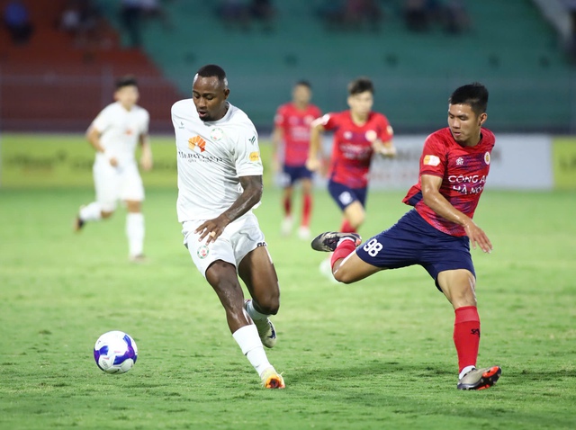 Từ 'PSG Việt Nam' đến vực thẳm nguy cơ rớt hạng V-League: Vì đâu nên nỗi, Bình Định ơi?- Ảnh 2.