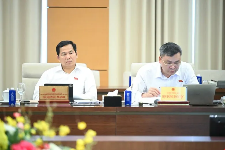 DỰ 4a.jpg