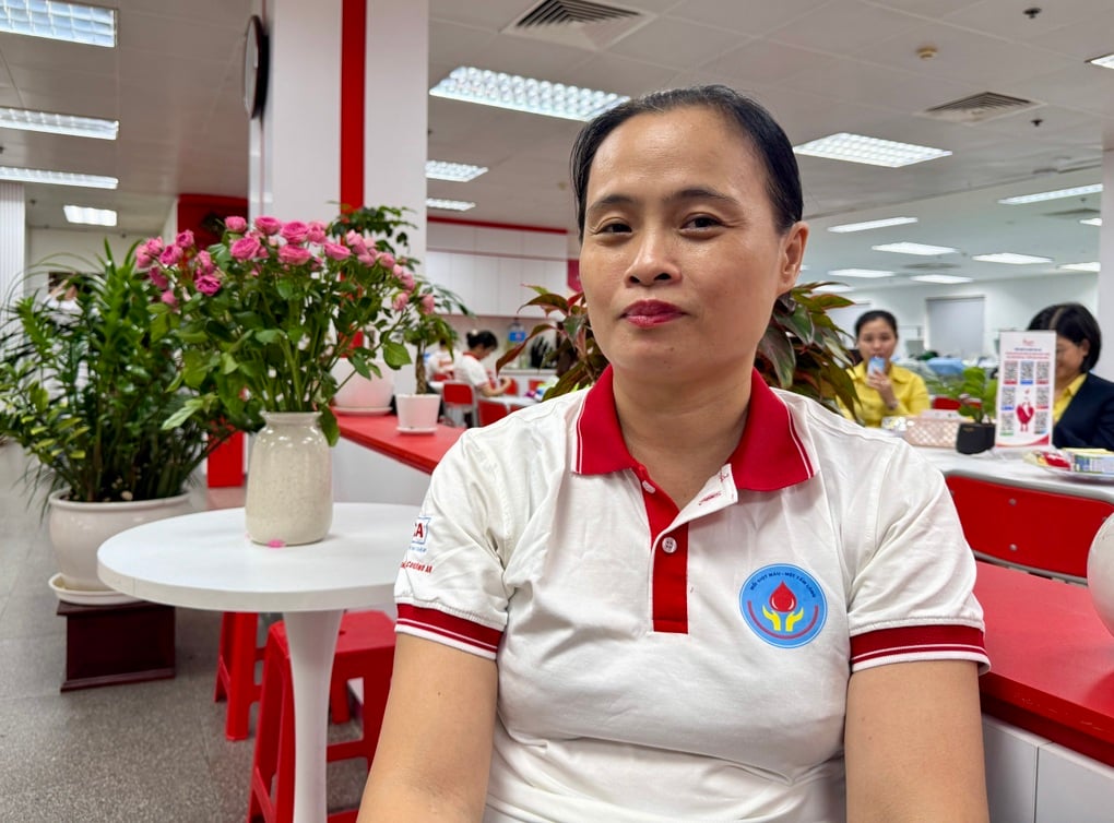Gần 60 tuổi, người phụ nữ mong được hiến máu thêm 10 năm - 2