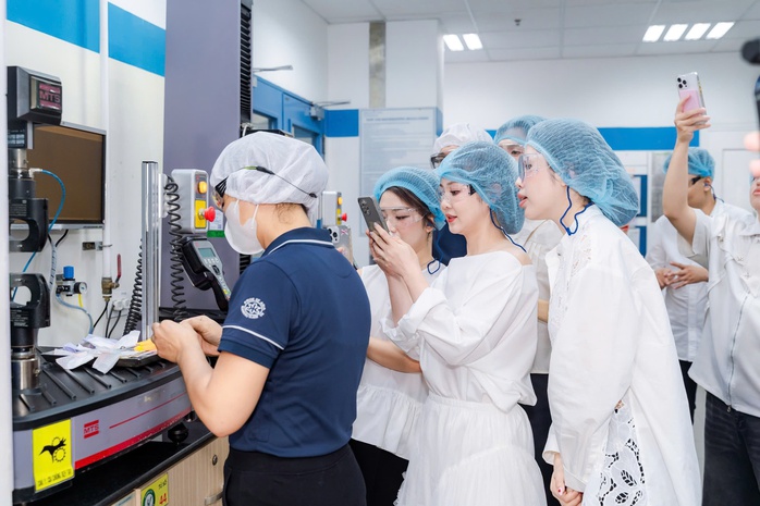 Kiếm bộn tiền từ sáng tạo nội dung số - Ảnh 1.