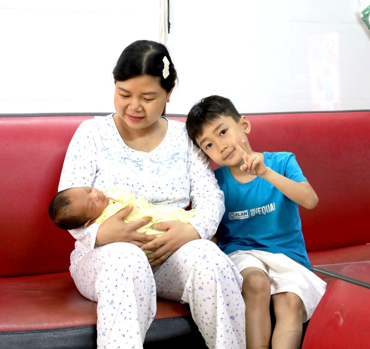 Der Gesundheitszustand von Nguyen Phong Phu Trong hat sich stabilisiert und er ist wieder zu Hause in den Armen seiner Mutter.