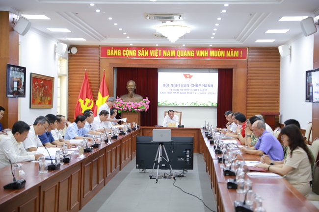 Bộ trưởng Nguyễn Văn Hùng: Nâng cao vai trò của Ủy ban Olympic Việt Nam, hoàn thành tốt nhiệm vụ 6 tháng cuối năm 2025 - Ảnh 4.