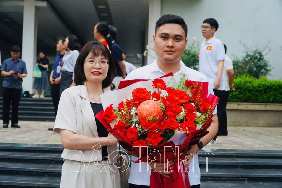 นักเรียนฮานัมคว้าเหรียญทองในการแข่งขันเคมีโอลิมปิกนานาชาติ