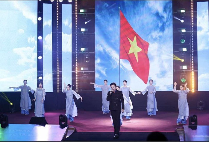Ca sĩ Huỳnh Đệ làm Trưởng đại diện Trung tâm Bảo tồn Nghệ thuật Biểu diễn truyền thống Việt Nam- Ảnh 3.