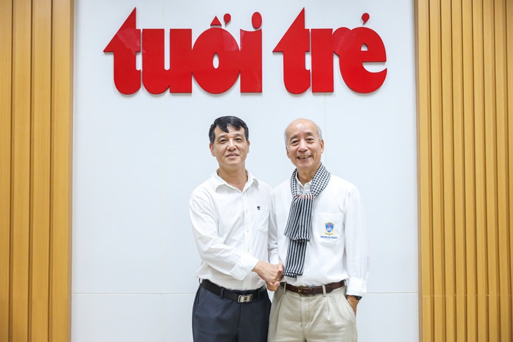 Chuyến thăm đặc biệt của thầy trò Trường đại học Nguyễn Tất Thành đến văn phòng Tuổi Trẻ tại Hà Nội - Ảnh 7.