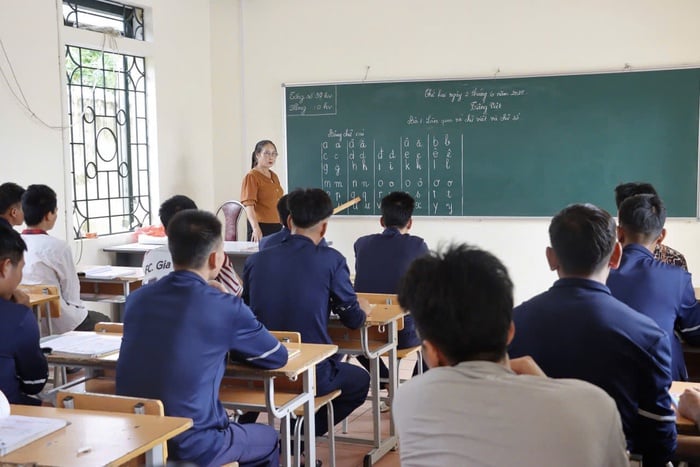 Nơi con chữ trở thành nhịp cầu tái hòa nhập cộng đồng- Ảnh 1.