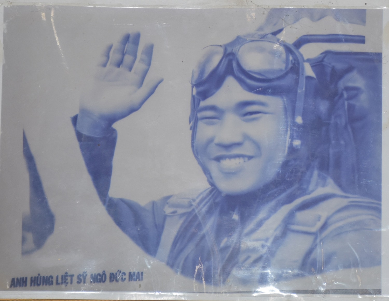 abai-chuyen-ve-anh-hung.jpg