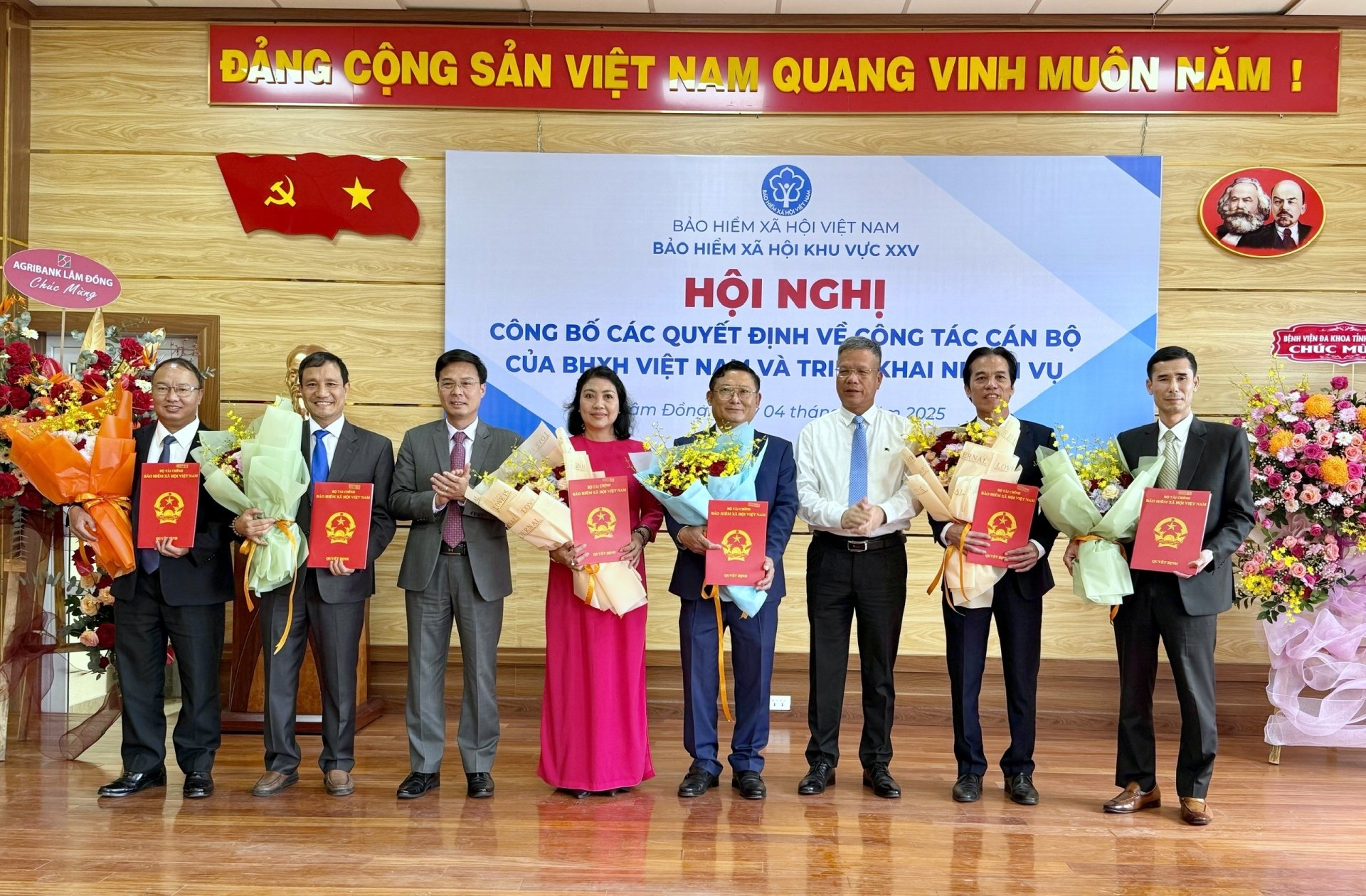 Ban Giám đốc BHXH khu vực XXV