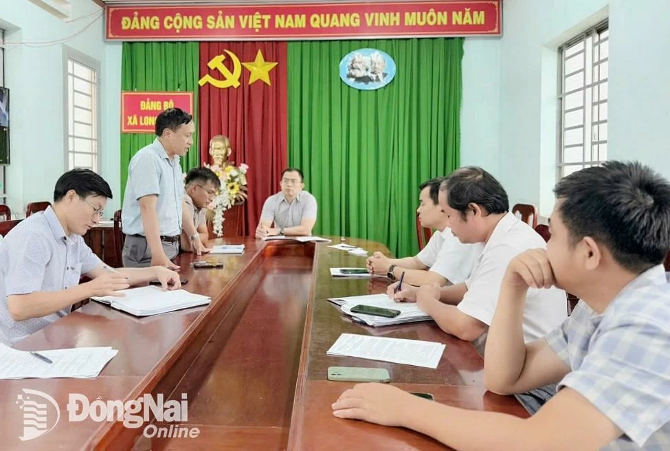 Đại diện Ban Quản lý dự án 85 báo cáo tại buổi làm việc. Ảnh: CTV  