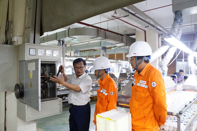 การดูแลให้มีการจ่ายไฟฟ้าอย่างมั่นคงและปลอดภัยสำหรับการสอบเข้าชั้นมัธยมศึกษาปีที่ 4 ของจังหวัด