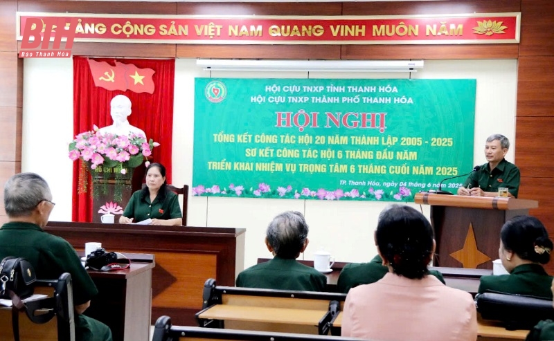 Thanh Hoa City Youth Volunteer Veterans Association summarizes 20 years of establishment and deploys tasks for the last 6 months of 2025